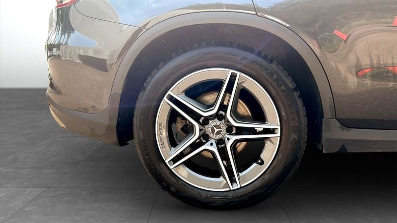 Mercedes GLC220 bild 9
