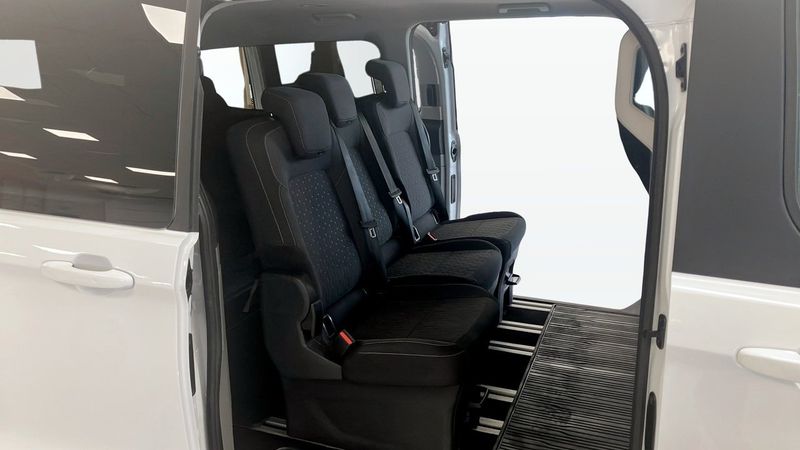 Ford Tourneo Custom bild 5
