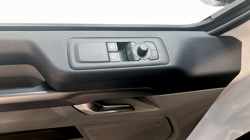 Ford Tourneo Custom bild 11