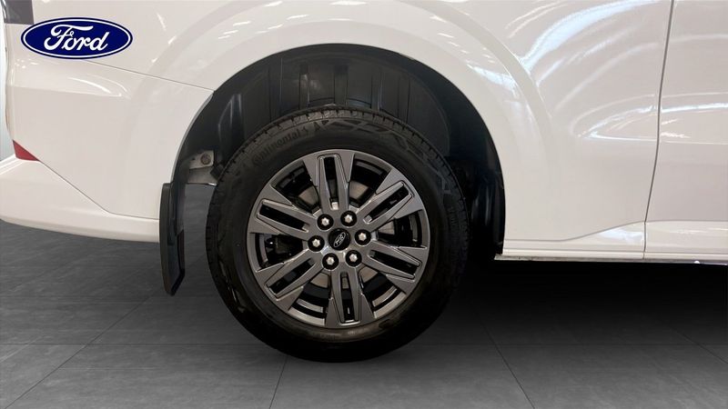 Ford Tourneo Custom bild 9