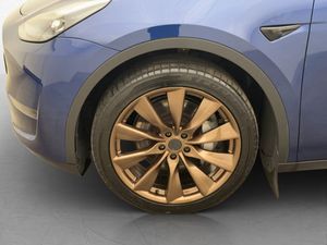 Tesla Model Y bild 35