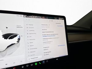 Tesla Model Y bild 26