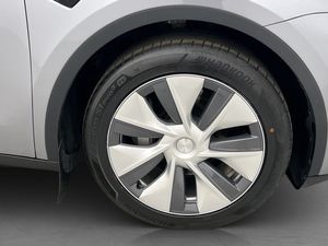 Tesla Model Y bild 31