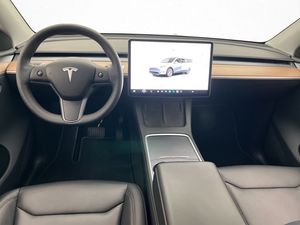 Tesla Model Y bild 14