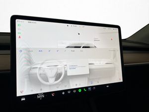 Tesla Model Y bild 23