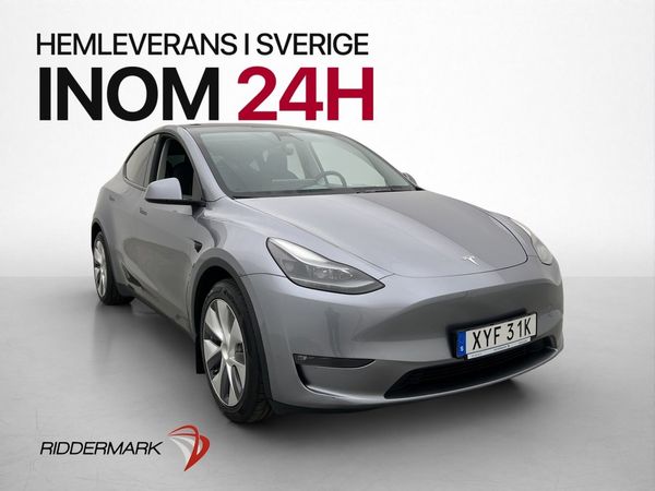 Tesla Model Y Long Range AWD Pano Värmepump Kamera Drag Moms - 2023