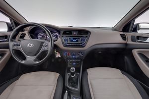 Hyundai i20 bild 12