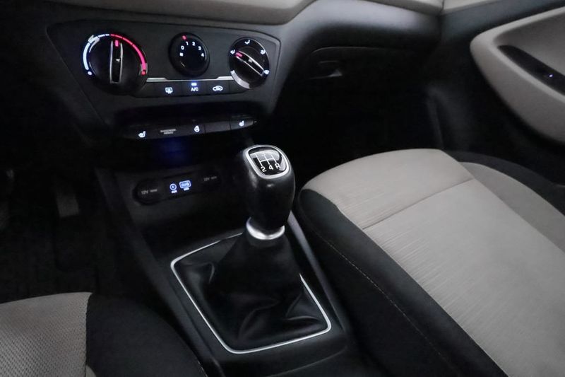 Hyundai i20 bild 20