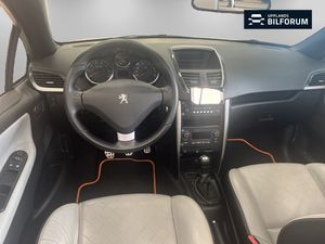 Peugeot 207 bild 8