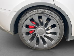 Tesla Model Y bild 31
