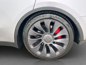 Tesla Model Y bild 30