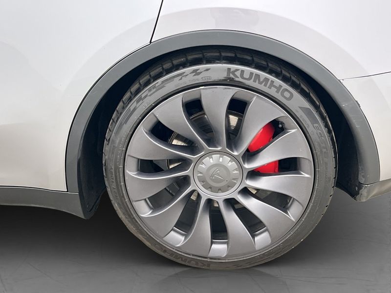 Tesla Model Y bild 30