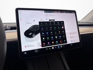 Tesla Model Y bild 22