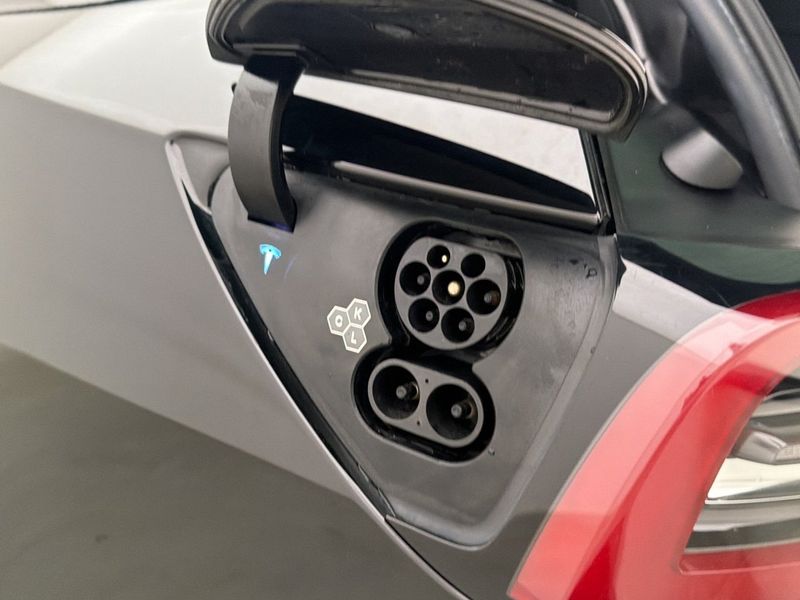 Tesla Model Y bild 34
