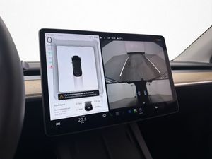 Tesla Model Y bild 19
