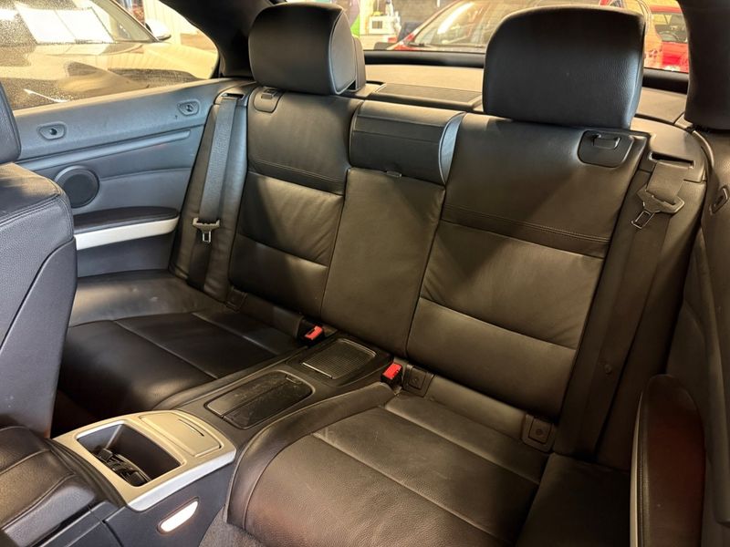 BMW 330 bild 14