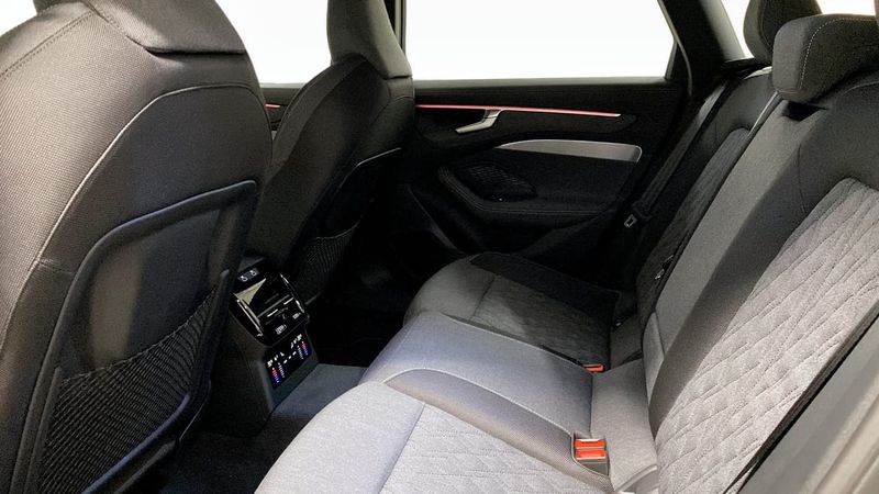 Audi A6 bild 11