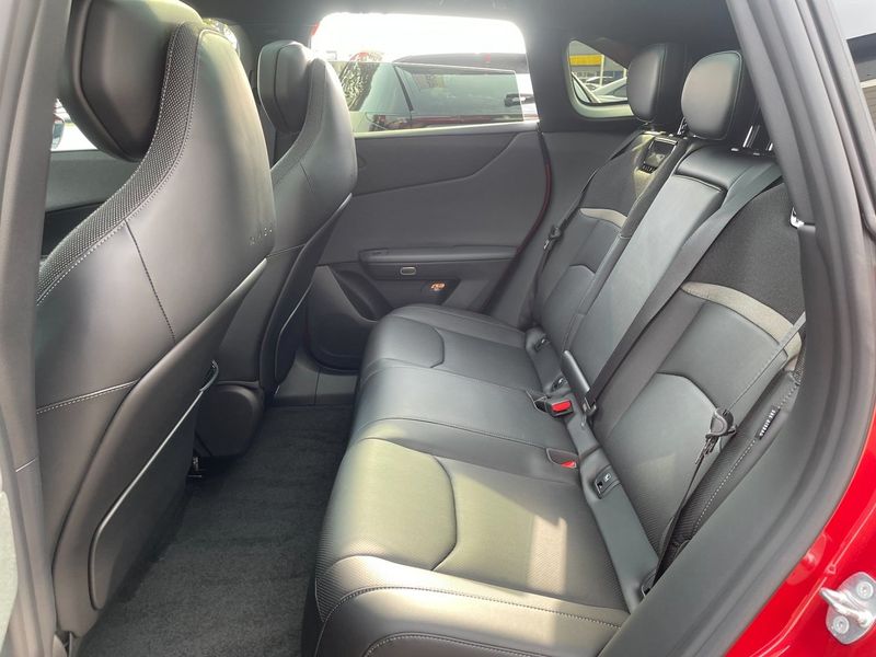 Mazda CX-6e bild 15