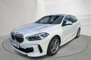 BMW 118 bild 1