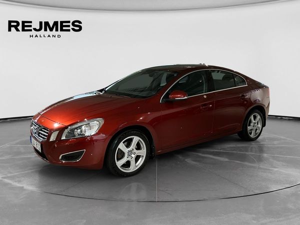 Volvo S60 T4 Momentum - 2013