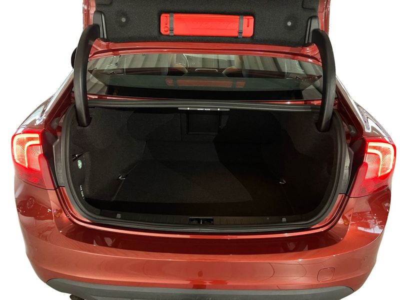 Volvo S60 bild 14