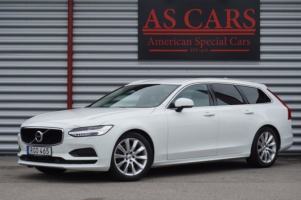 Volvo V90 D4 G-tronic Momentum / Drag / S&V däck/ Värmare - 2020