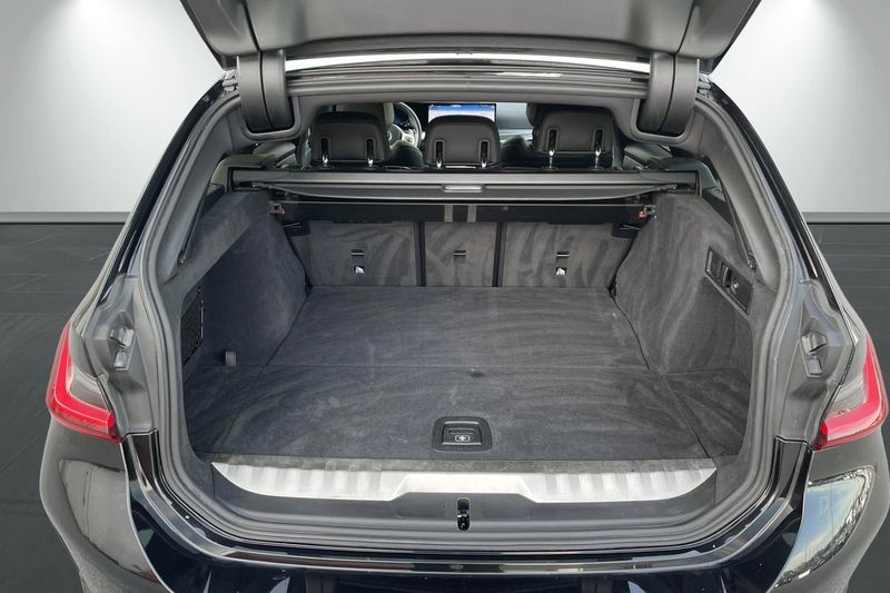 BMW 330 bild 17