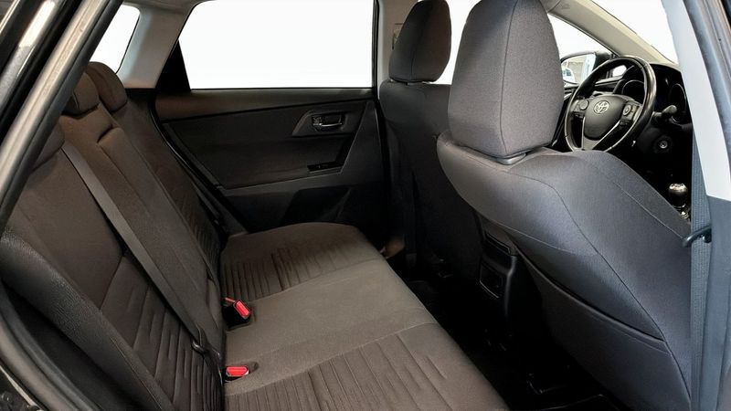 Toyota Auris bild 5