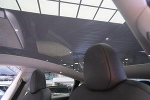 Tesla Model Y bild 13