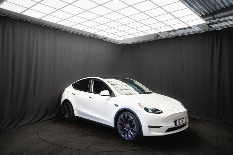 Tesla Model Y bild 5