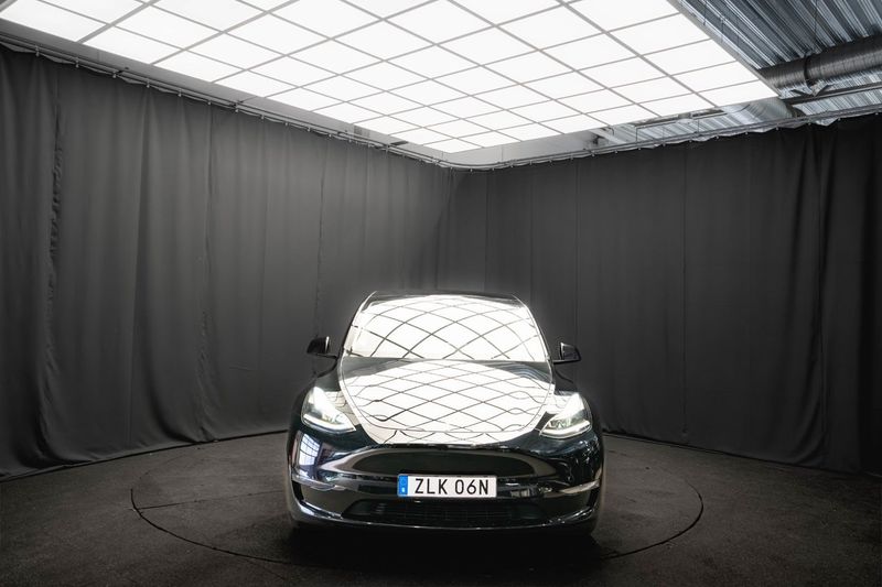 Tesla Model Y bild 4