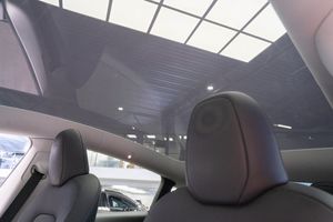 Tesla Model Y bild 13