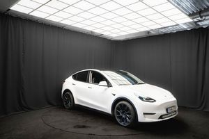 Tesla Model Y bild 5
