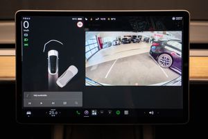 Tesla Model Y bild 15