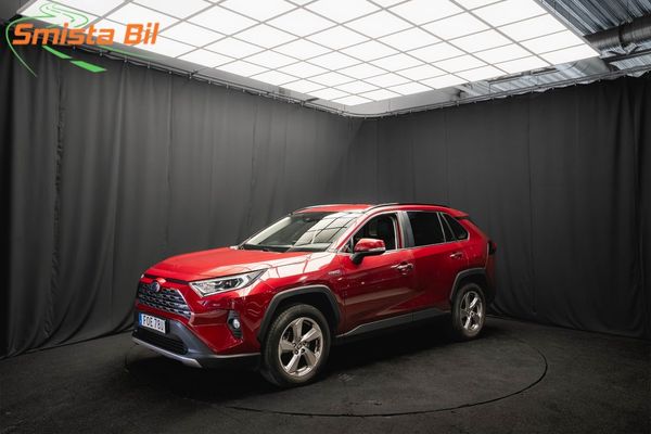 Toyota RAV4 Hybrid AWD EXECUTIVE LÄDER DRAG ELSTOL 1-ÄGARE MOMS - 2021