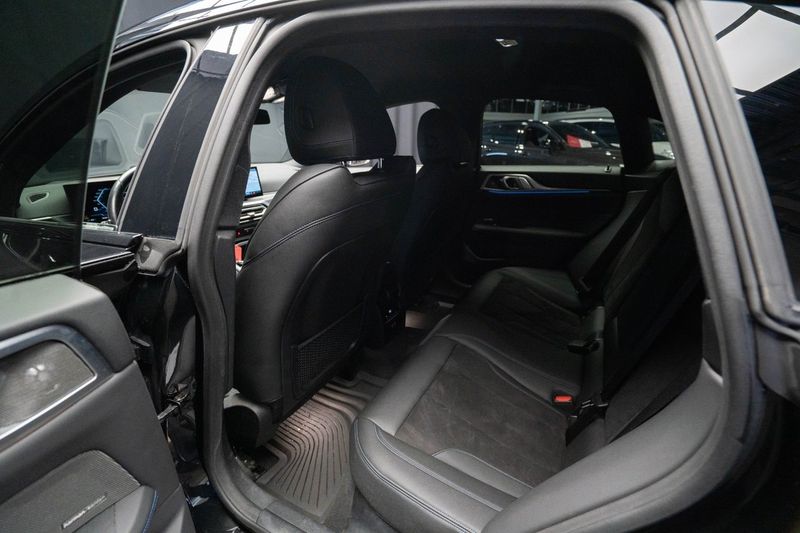 BMW i4 bild 23
