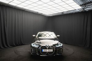 BMW i4 bild 4