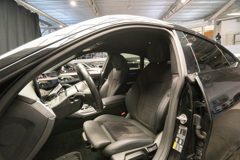 BMW i4 bild 20