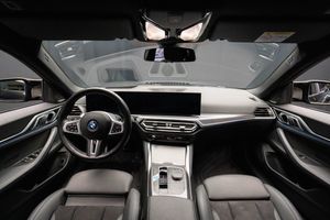 BMW i4 bild 15