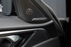 BMW i4 bild 17