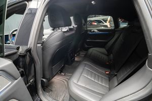 BMW i4 bild 22
