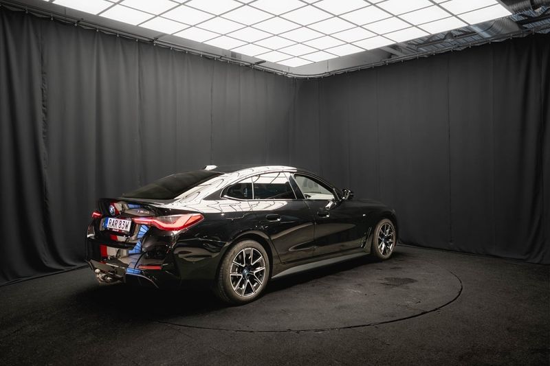 BMW i4 bild 7