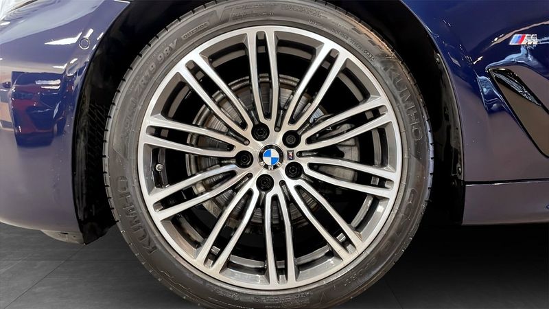 BMW 520 bild 9