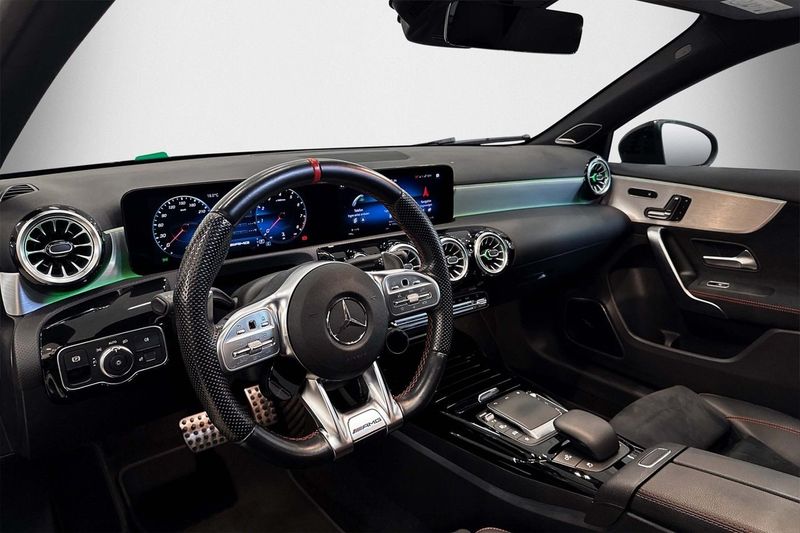 Mercedes A45 AMG bild 17