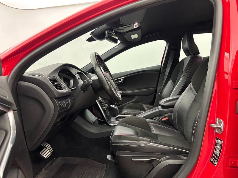 Volvo V40 bild 13