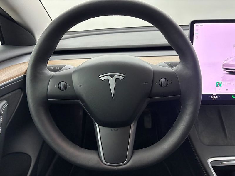 Tesla Model 3 bild 17