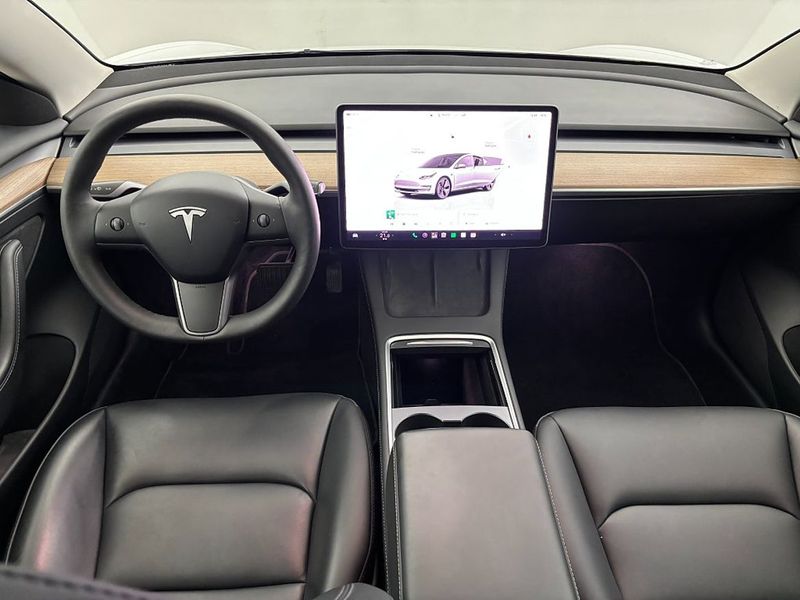 Tesla Model 3 bild 19