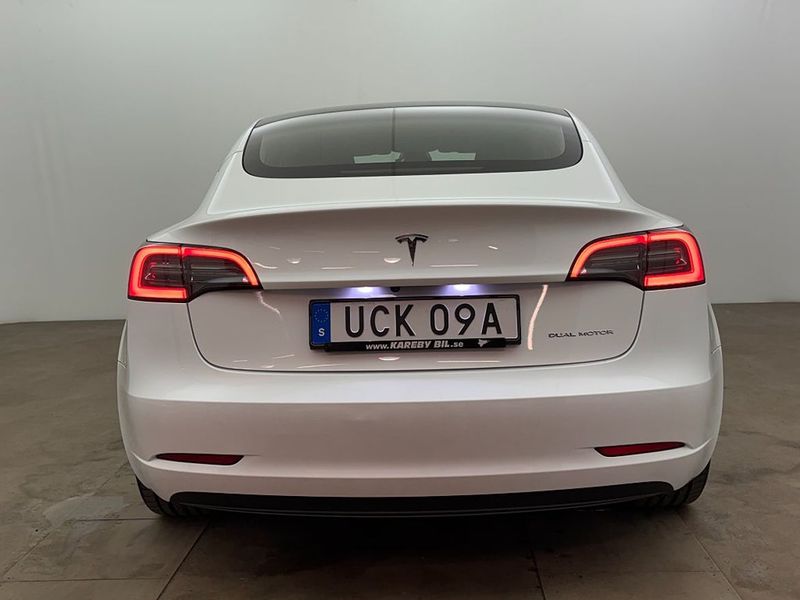 Tesla Model 3 bild 5