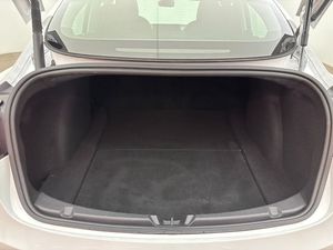 Tesla Model 3 bild 11