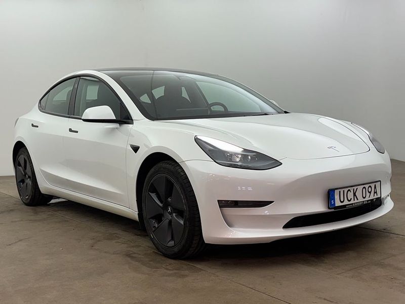 Tesla Model 3 bild 8